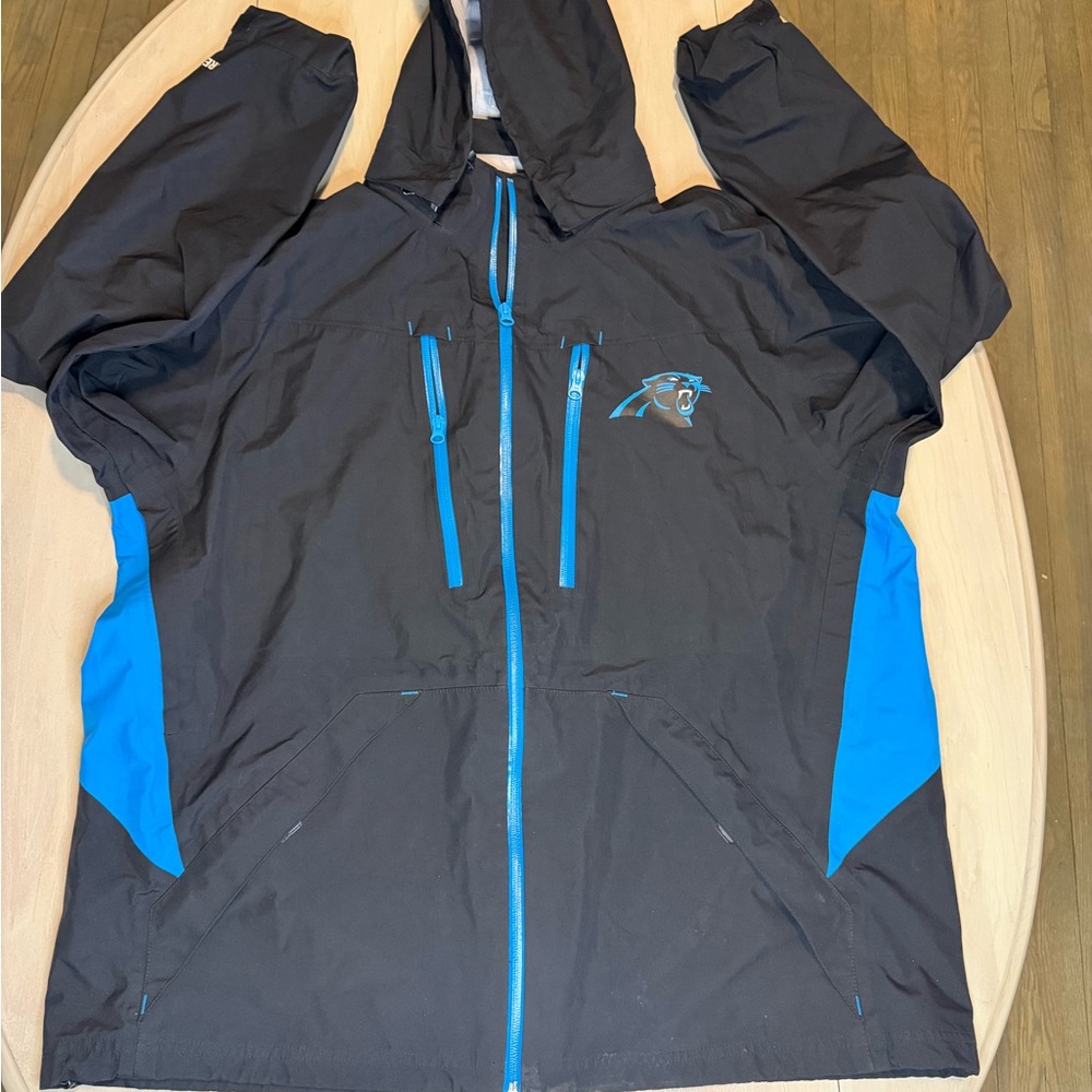 Reebok Men's Black and Blue Carolina panthers Windbreaker